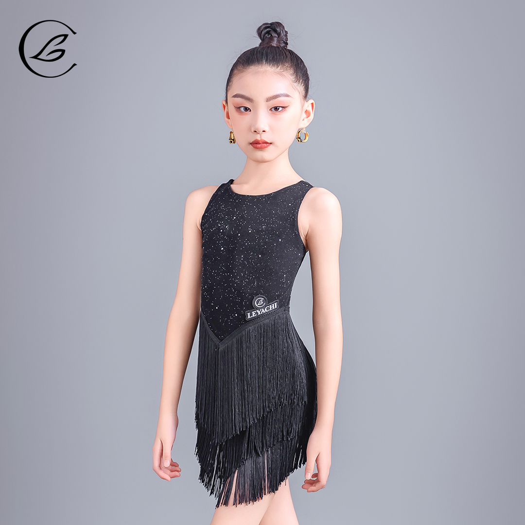 乐雅池新款拉丁舞蹈服装亲肤舒适抗皱黑色流苏女乐雅池拉丁舞服