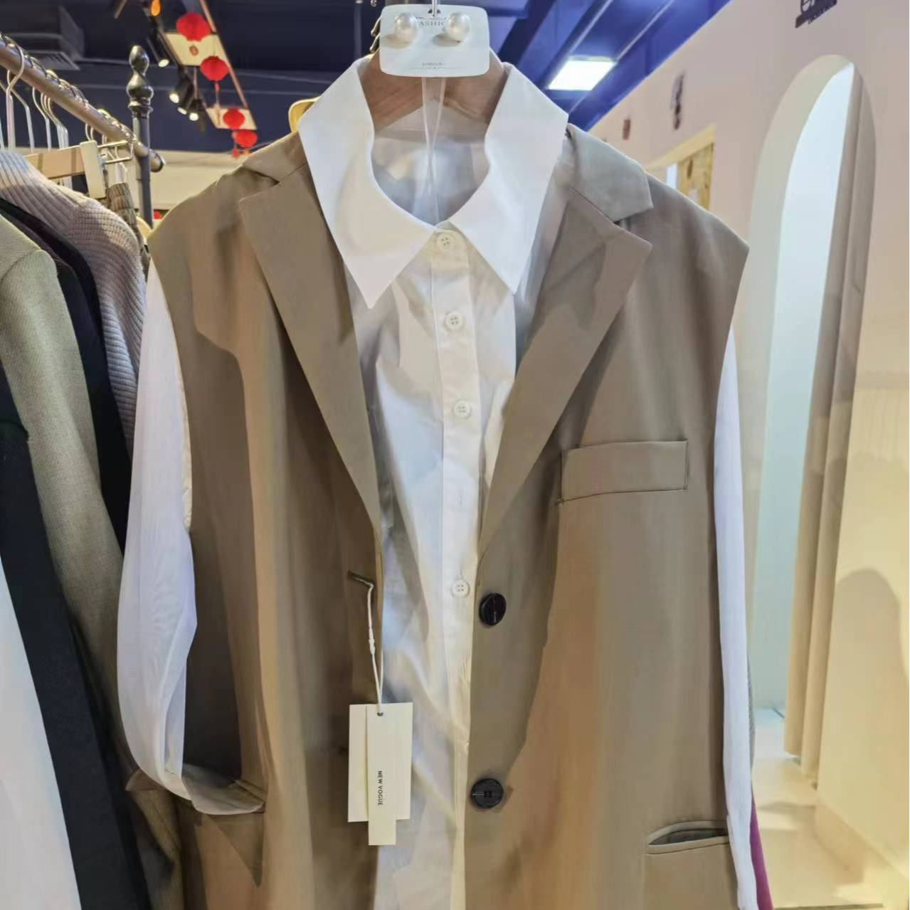 89女装春夏女士外套衬衣时尚休闲服装