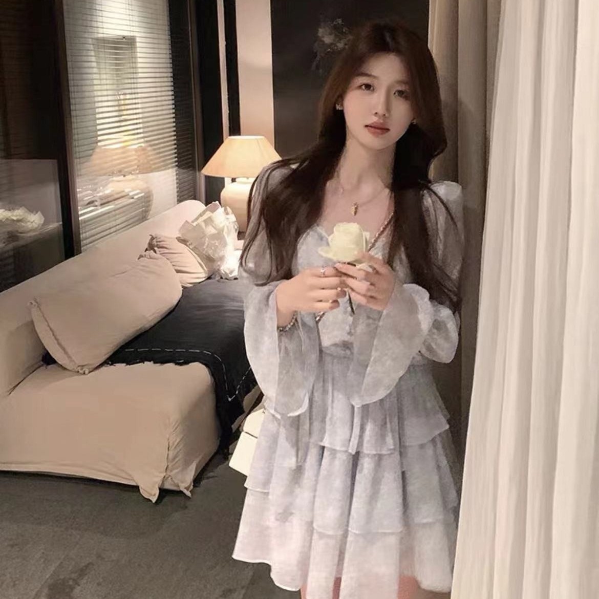 vivi辣妹杂款孤品小众显瘦洋气套装温柔裙子时尚宽松韩版蕾丝春季