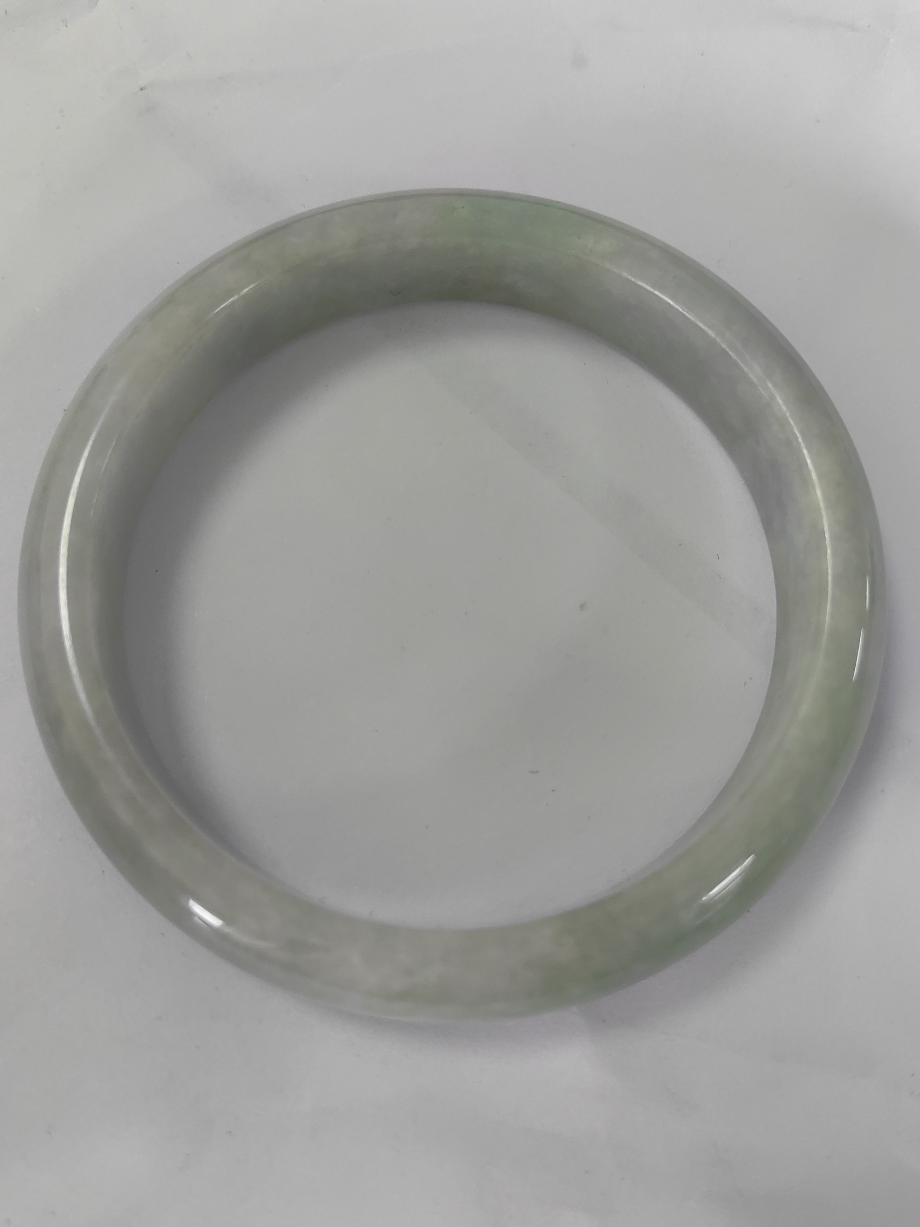 W099缅甸豆绿翡翠手镯