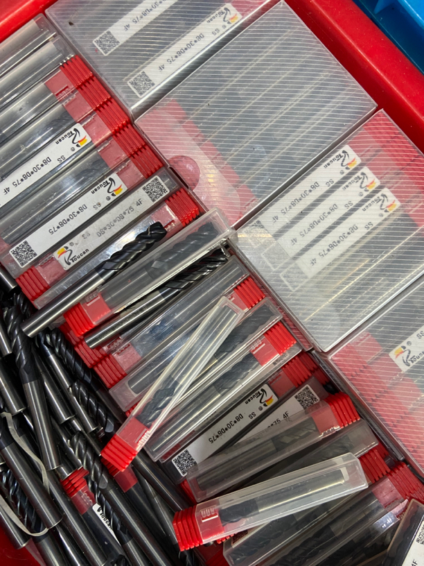 YG铣刀，8加长75，加工不锈钢，钛合金，成色完美