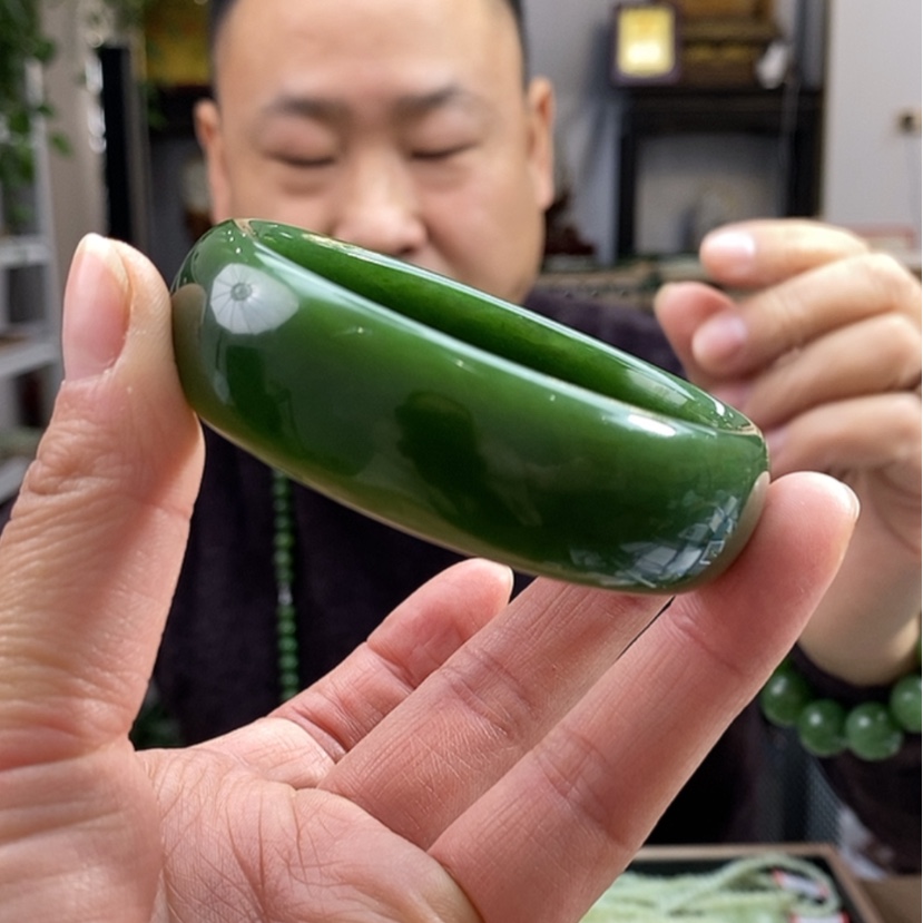 【闪购商品】和田玉手镯未镶嵌拍一发一，多样性发货