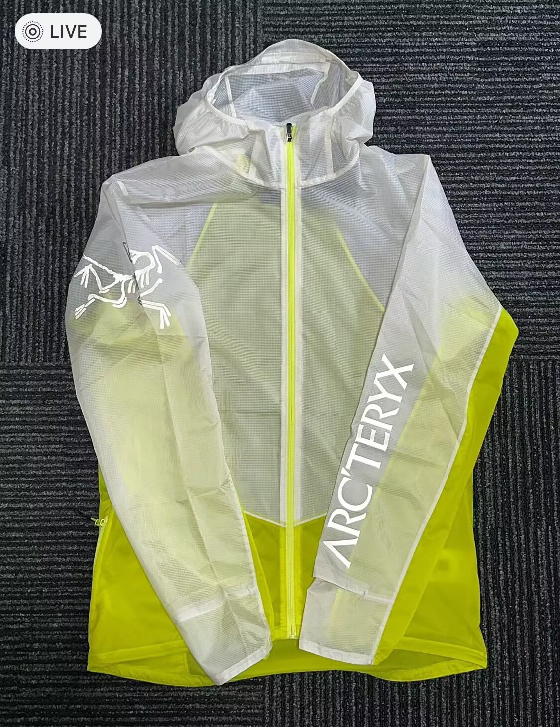 【国内现货】始祖鸟(ARCTERYX) 男款NORVAN 轻量风壳极地白/欣快绿