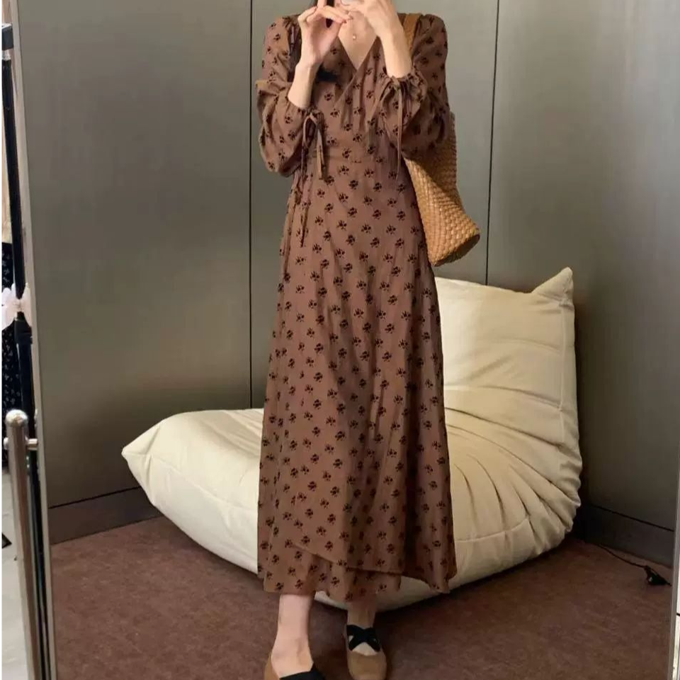 设计师diy冬季潮牌女装 直播间下单为主