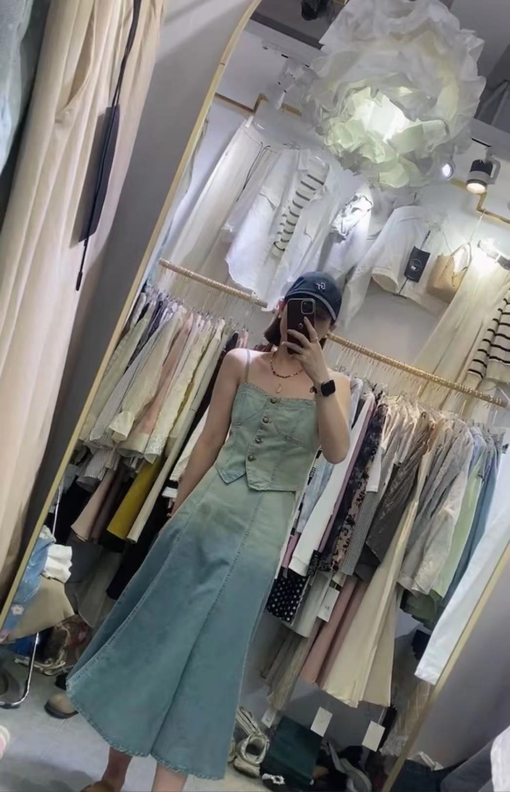 2024法式吊带单排+鱼尾修身牛仔裙显瘦半身裙女装半身裙气质网红