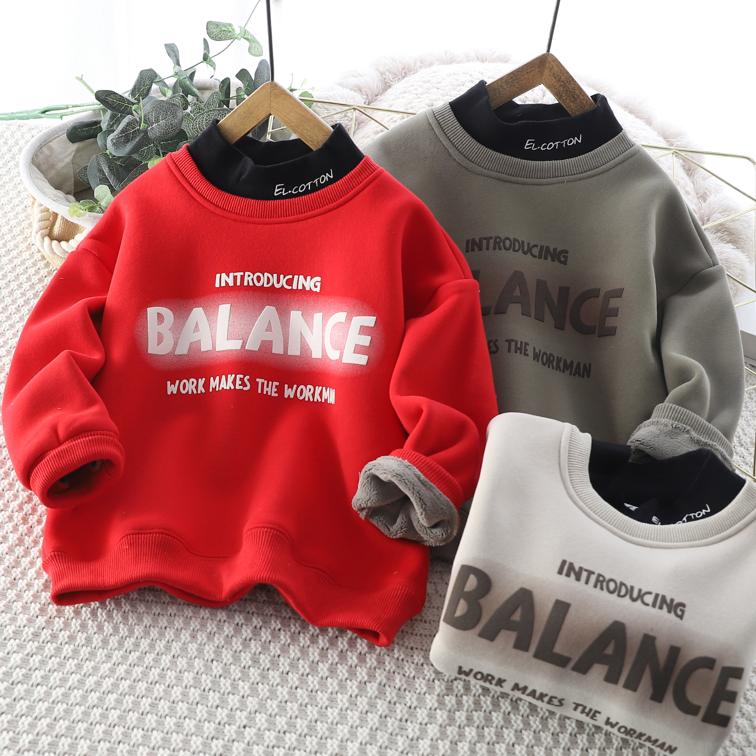 冬季儿童加绒加厚发泡印花字母高领中大童休闲卫衣33059