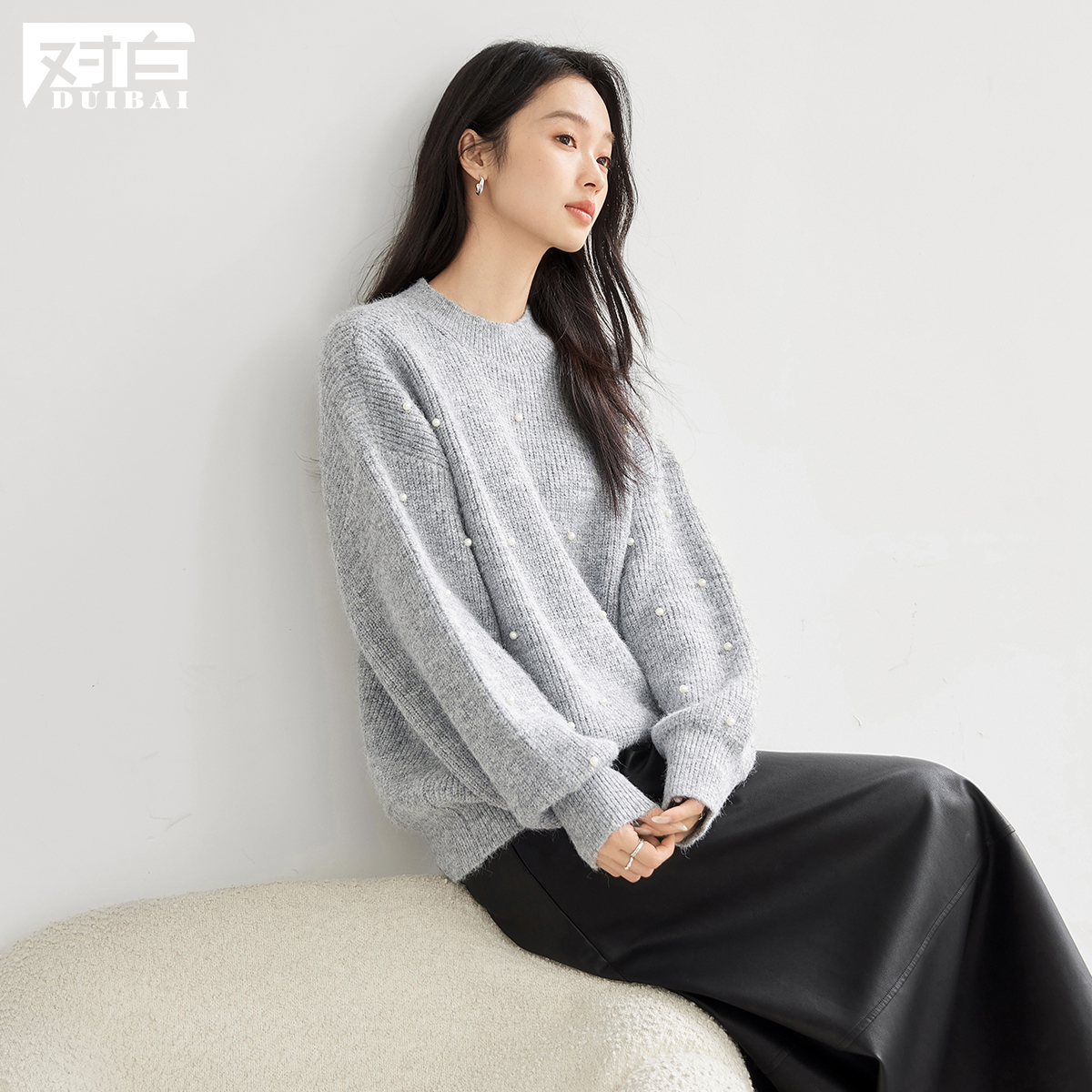 对白韩版灰色温柔珍珠圆领新款慵懒宽松小众针织衫DYZB-EDE162