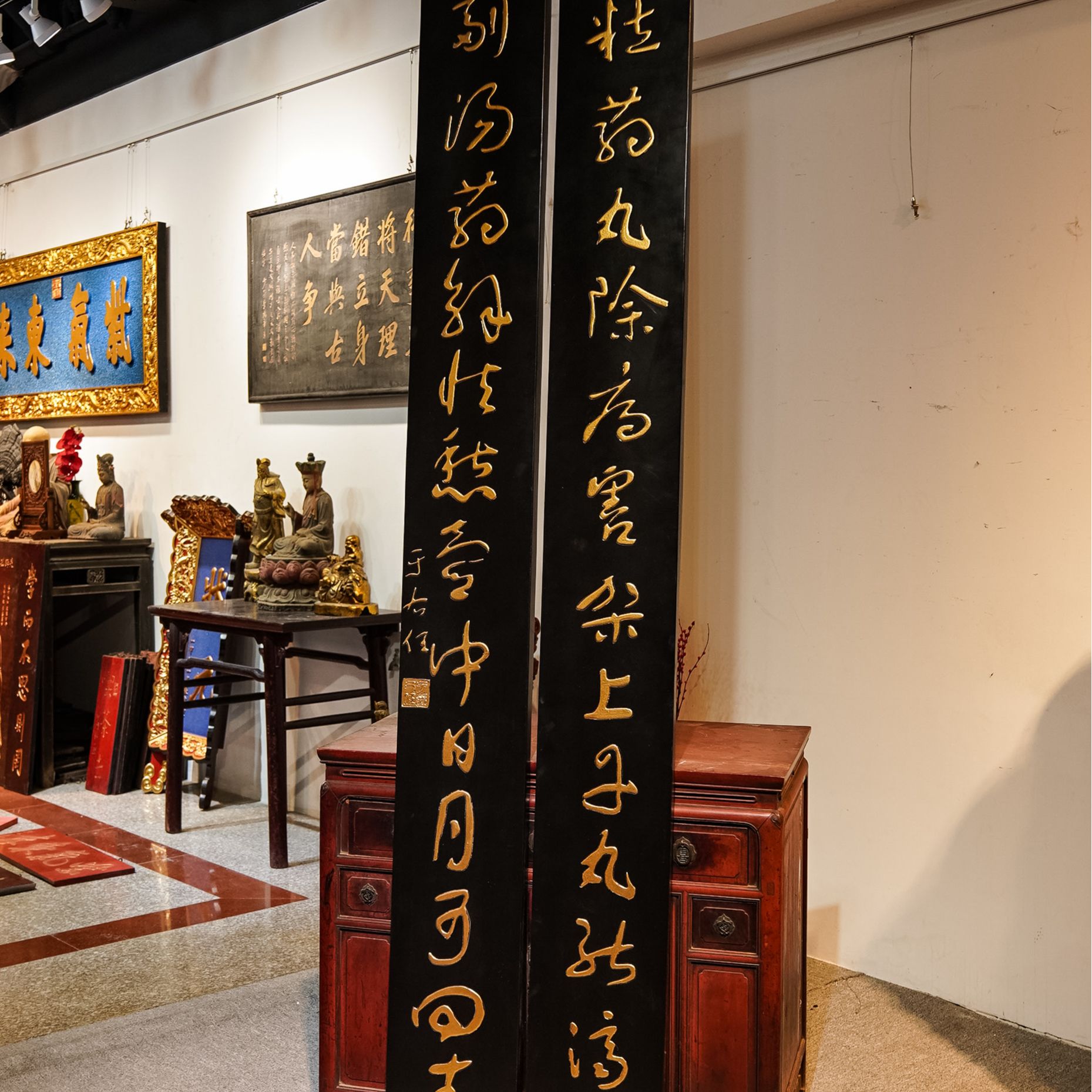 实木木匾刻字圆弧对联招牌木质匾额装饰一例