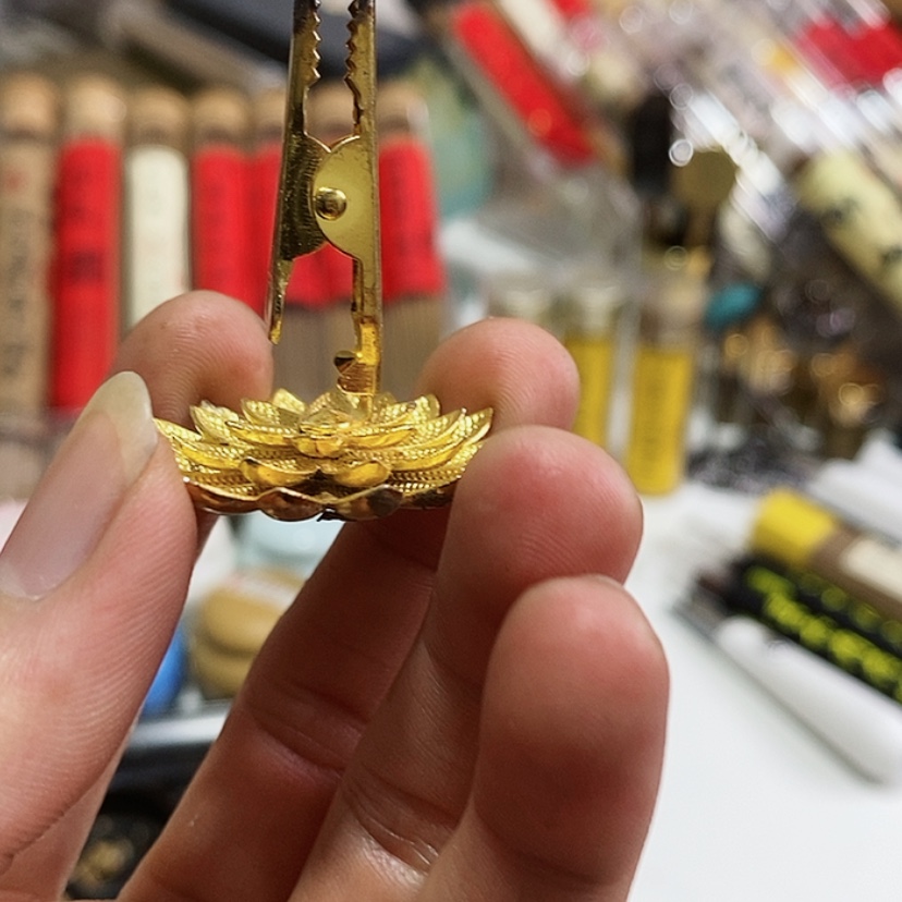 【闪购商品】木根雕在****欢莲花夹子拍一发二