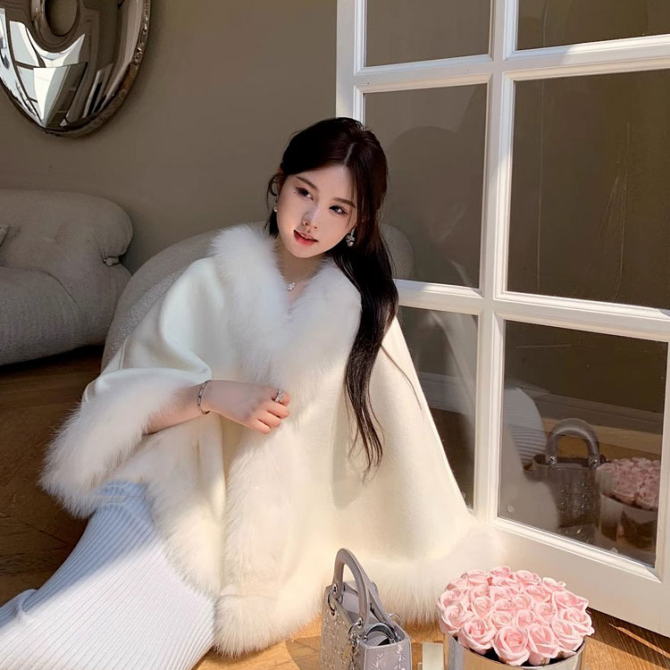 冬季配旗袍汉服搭子毛毛外套披肩百搭斗篷宽松年轻大衣