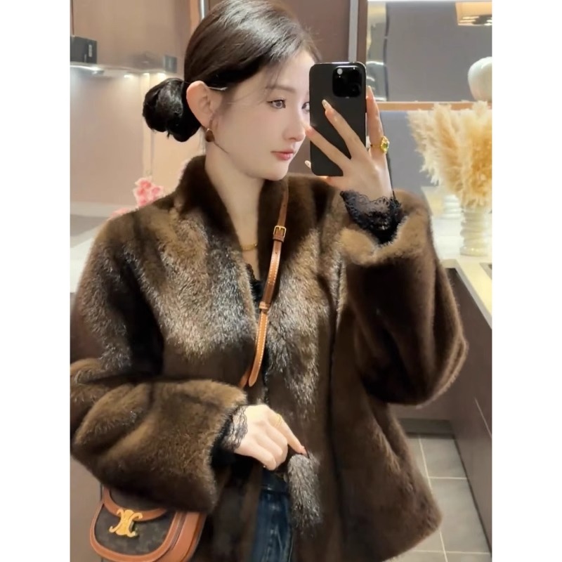 网红新款平替【周粥】高级感环保毛毛皮毛一体显瘦气质保暖外套