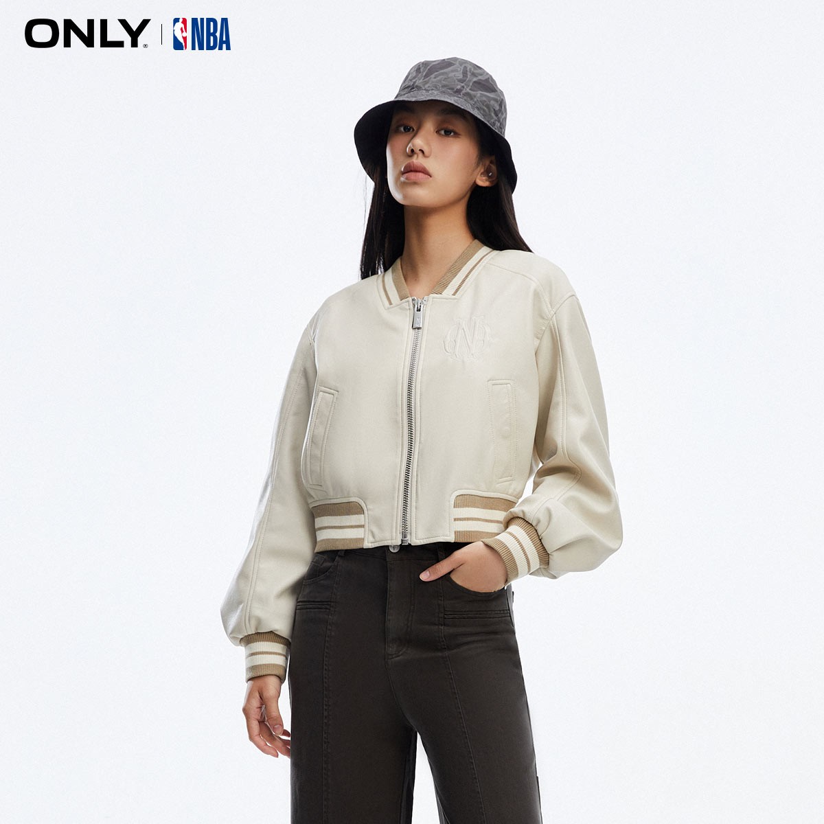 ONLY2023冬季新款NBA联名款防寒PU直筒短外套女|1233PU005