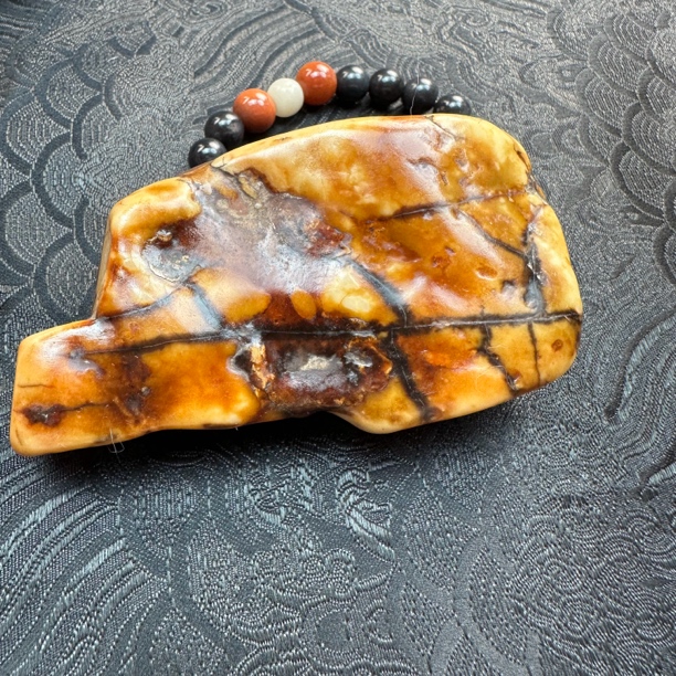 桂林鸡血玉原矿奇石