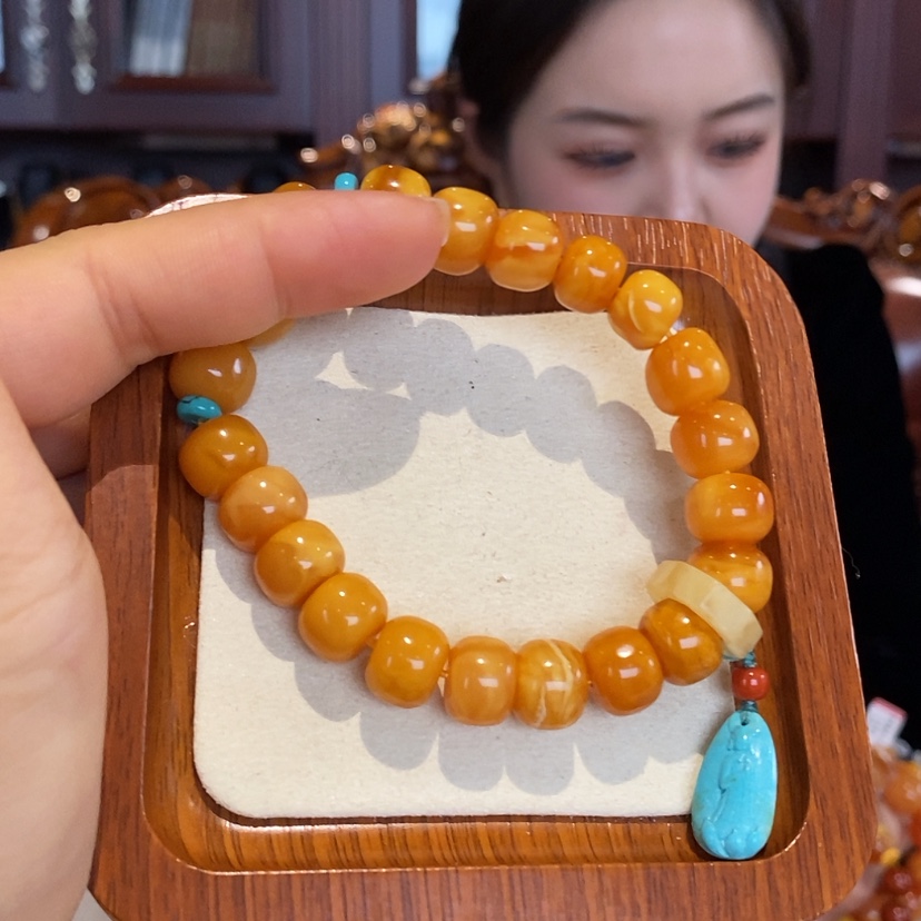 【闪购商品】蜜蜡手链未镶嵌老****女