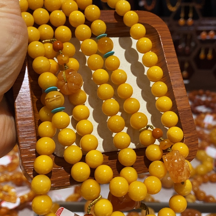 【闪购商品】蜜蜡手链未镶嵌迷*?