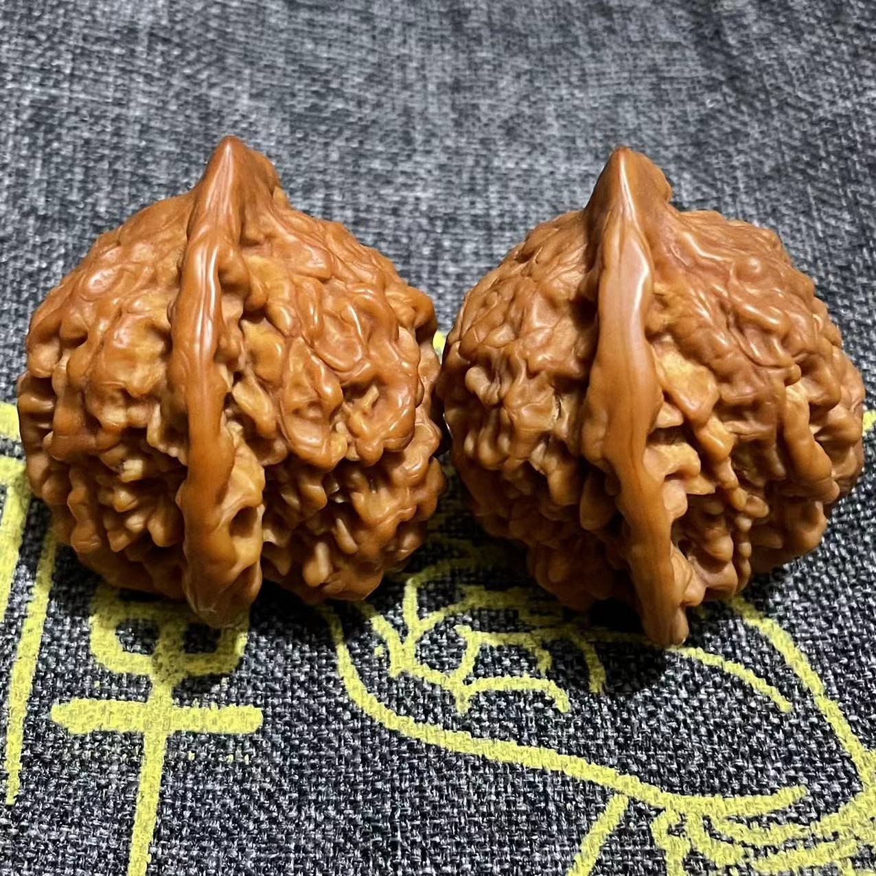 文玩核桃南山公子帽一对