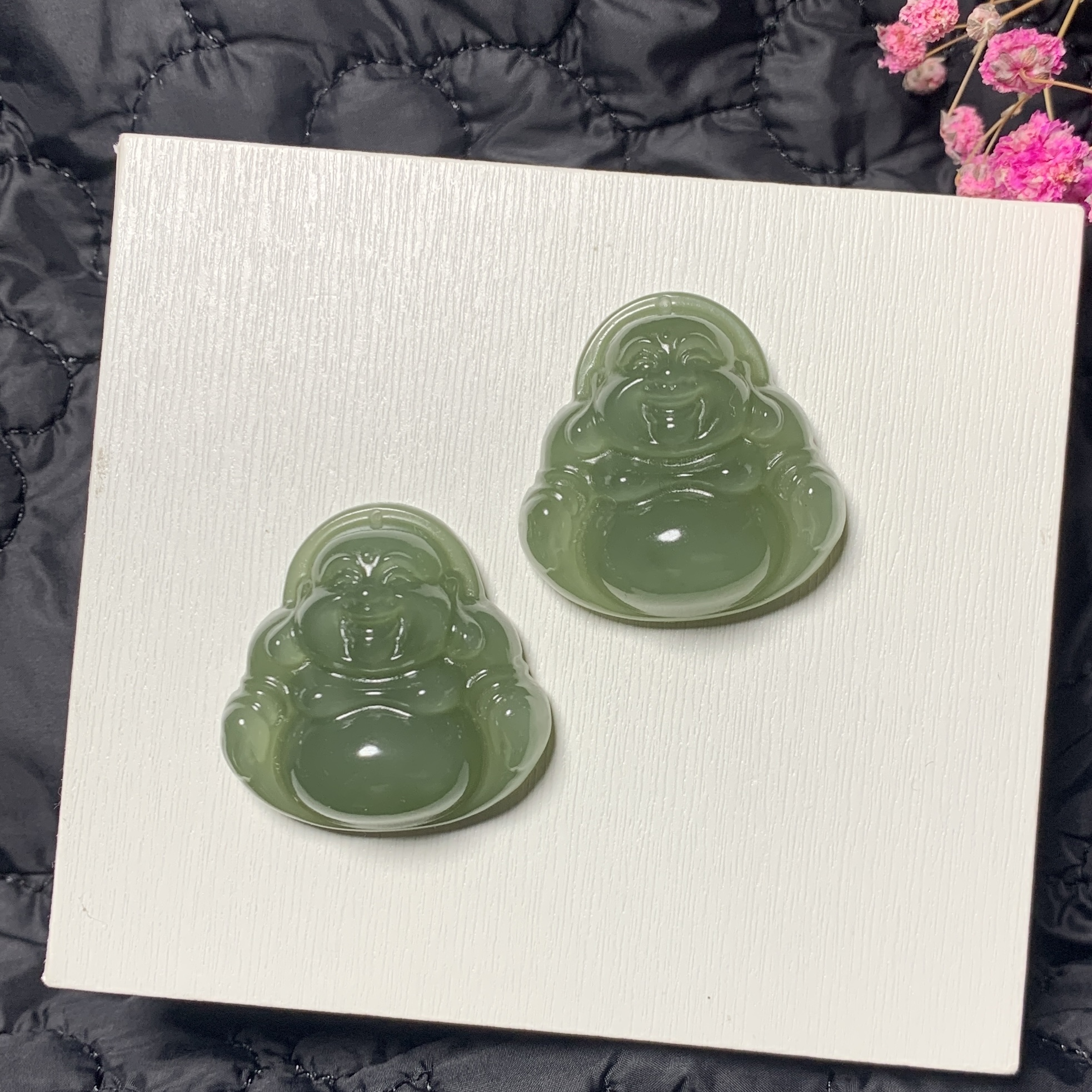 【明钰甄选】和田玉天然湖水绿佛公吊坠挂件精致女士时尚轻奢精美