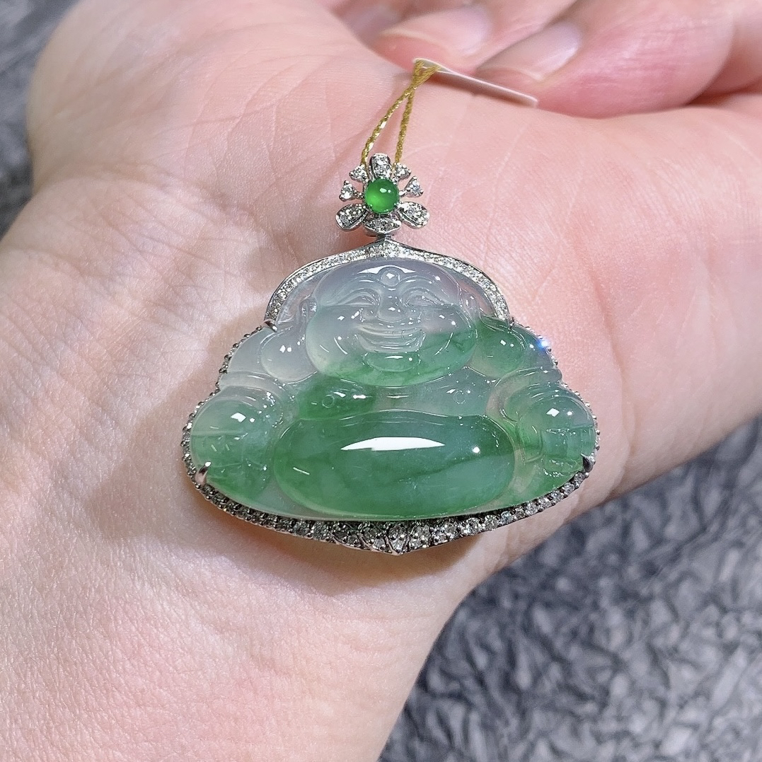 缅甸天然A货翡翠镶嵌18k金冰种飘绿花佛公吊坠时尚女款32×33×8.3