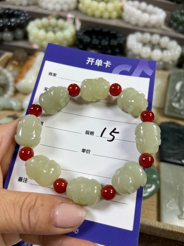 天然和田玉玉猪手串