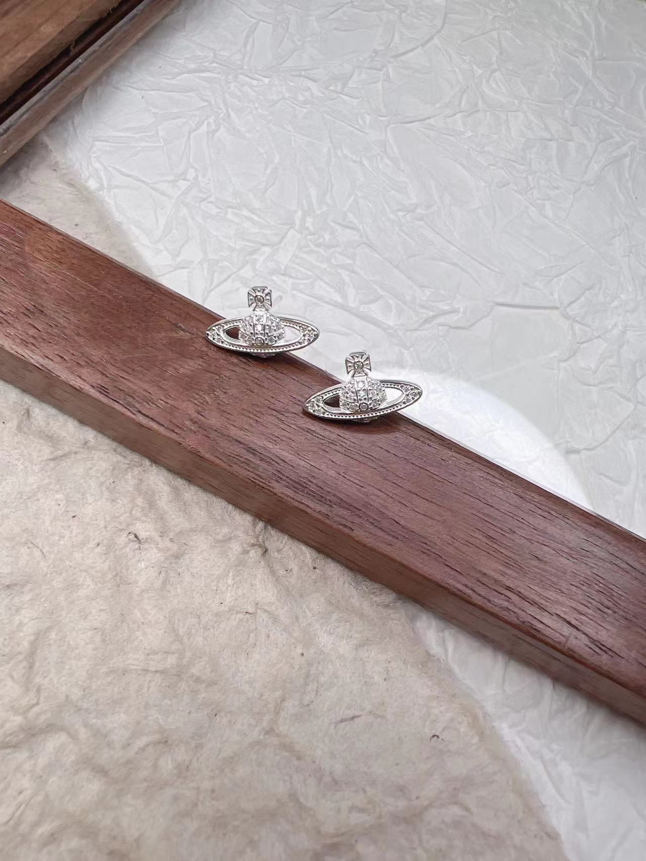 925银合成锆石耳饰 日韩厂通体925银镶锆土星银耳饰