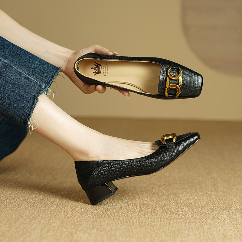 （跟高3cm）2024法式复古金属扣浅口单鞋工作鞋X5660