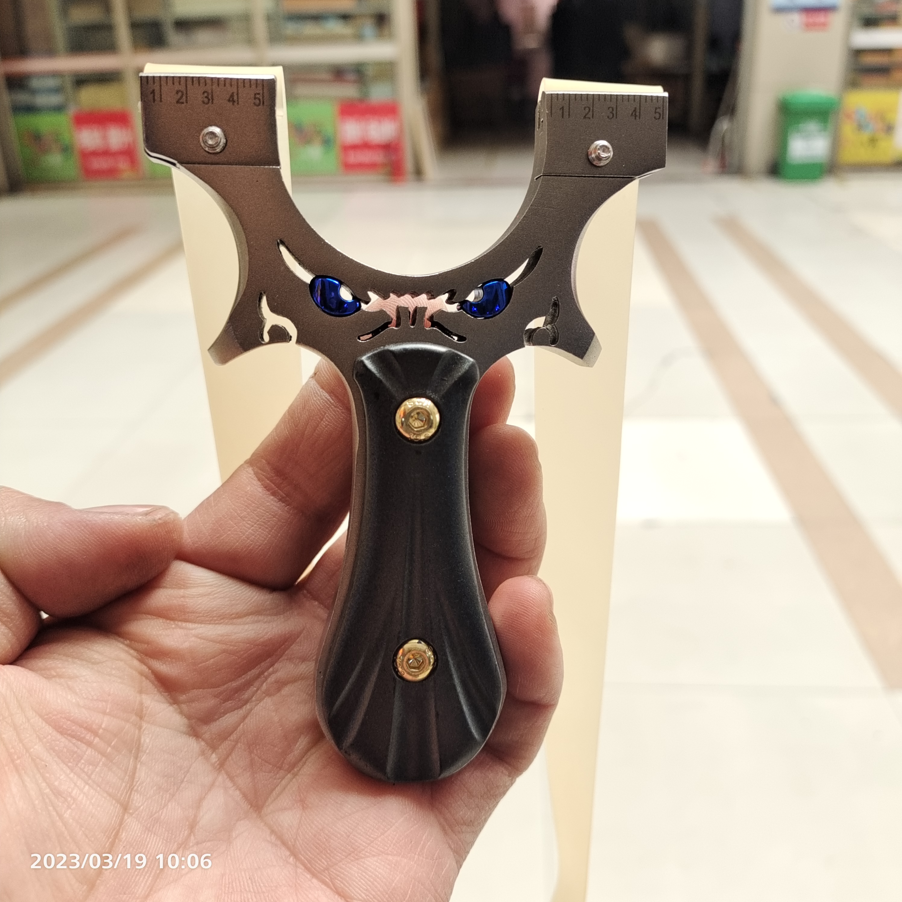小怪兽贴片不锈钢线切割扁皮筋弹弓玩具模型