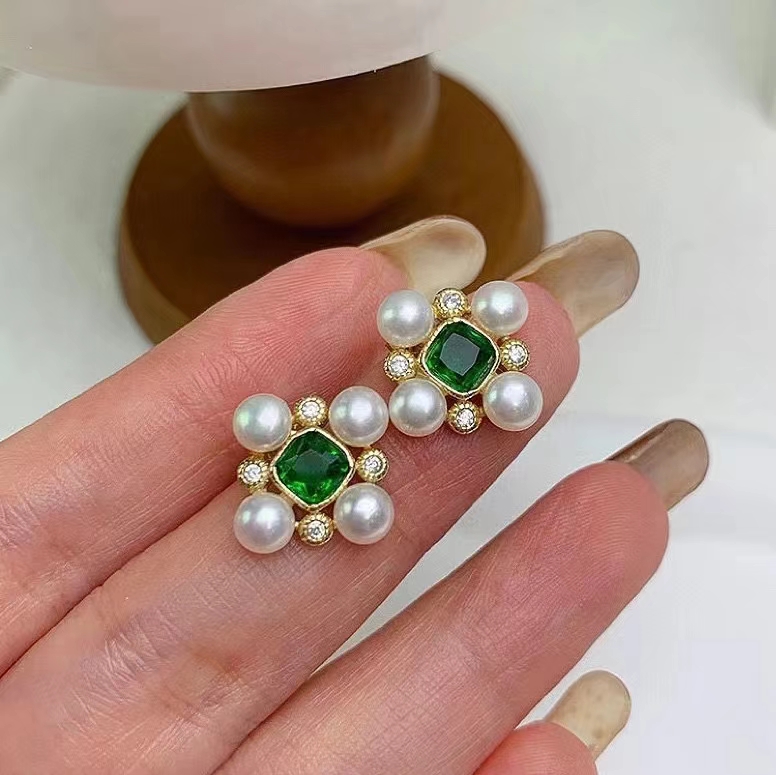 LH096【复古绿色珍珠耳钉】气质轻奢时尚百搭法式小众精致镶嵌