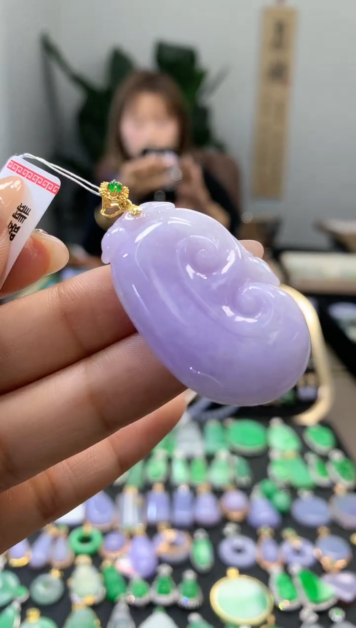 【闪购商品】翡翠颈饰18K金镶嵌如意