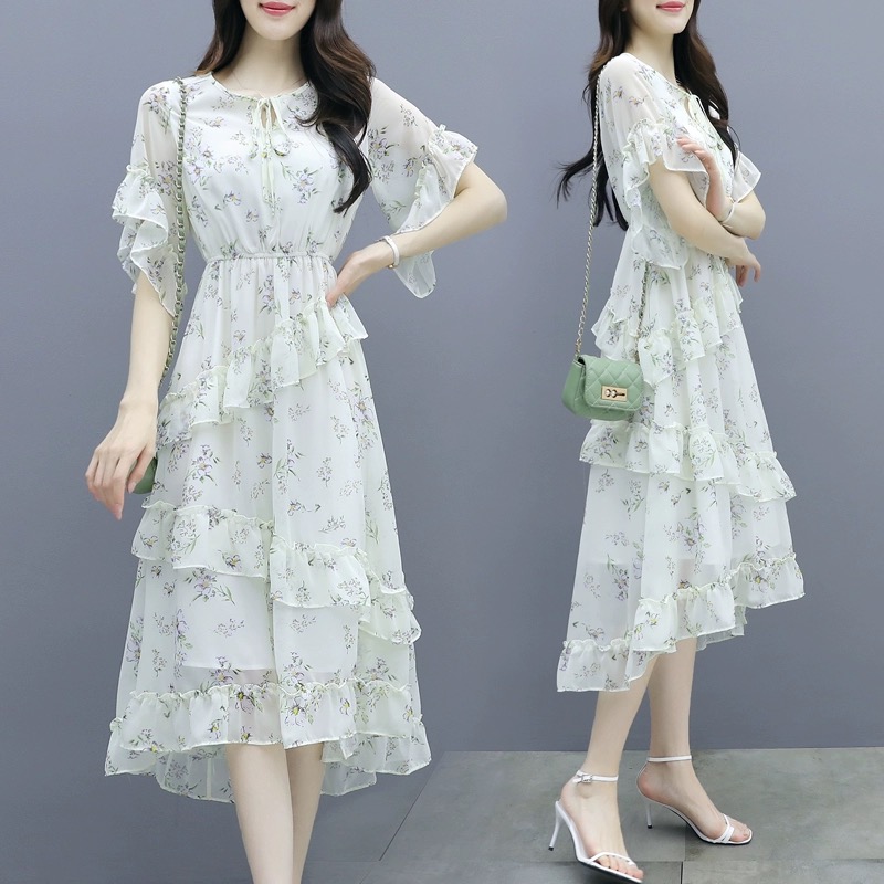 女装连衣裙碎花时尚时尚减龄收腰长款