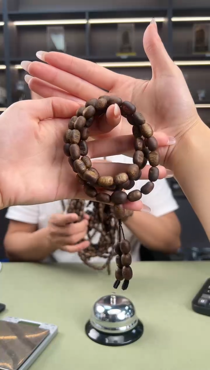【闪购商品】沉香手串6号国香绿奇楠多样性发一条