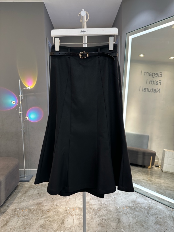 专柜2024冬款水墨黑鱼尾裙1FA141881