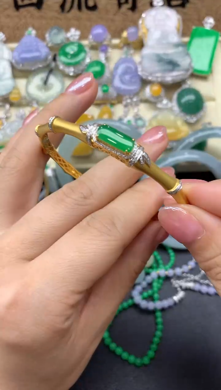 【闪购商品】翡翠手镯18K金镶嵌590-中国好珍宝