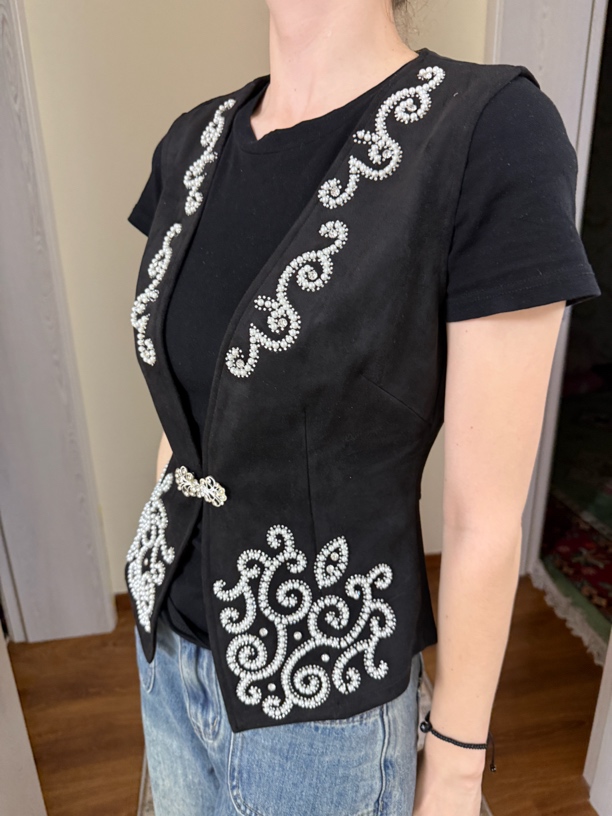 哈萨克民族风马甲