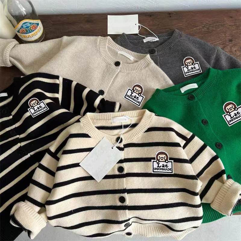 儿童秋款开衫刺绣毛衣2025男女宝宝春秋新品条纹开衫男童针织外套