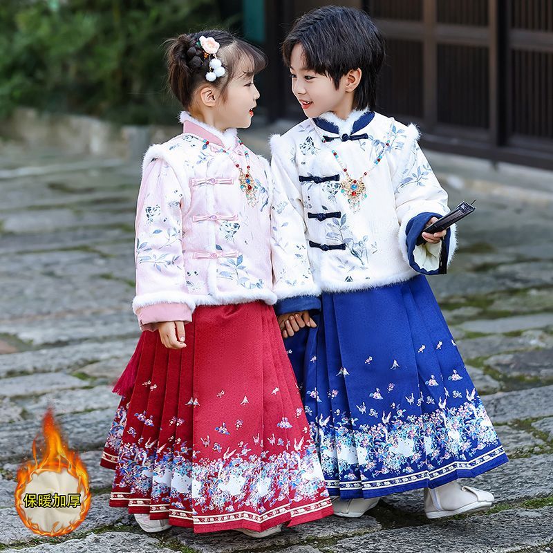 新品巴拉巴拉女童汉服拜年服冬装新款儿童马面裙男童加厚唐装中国