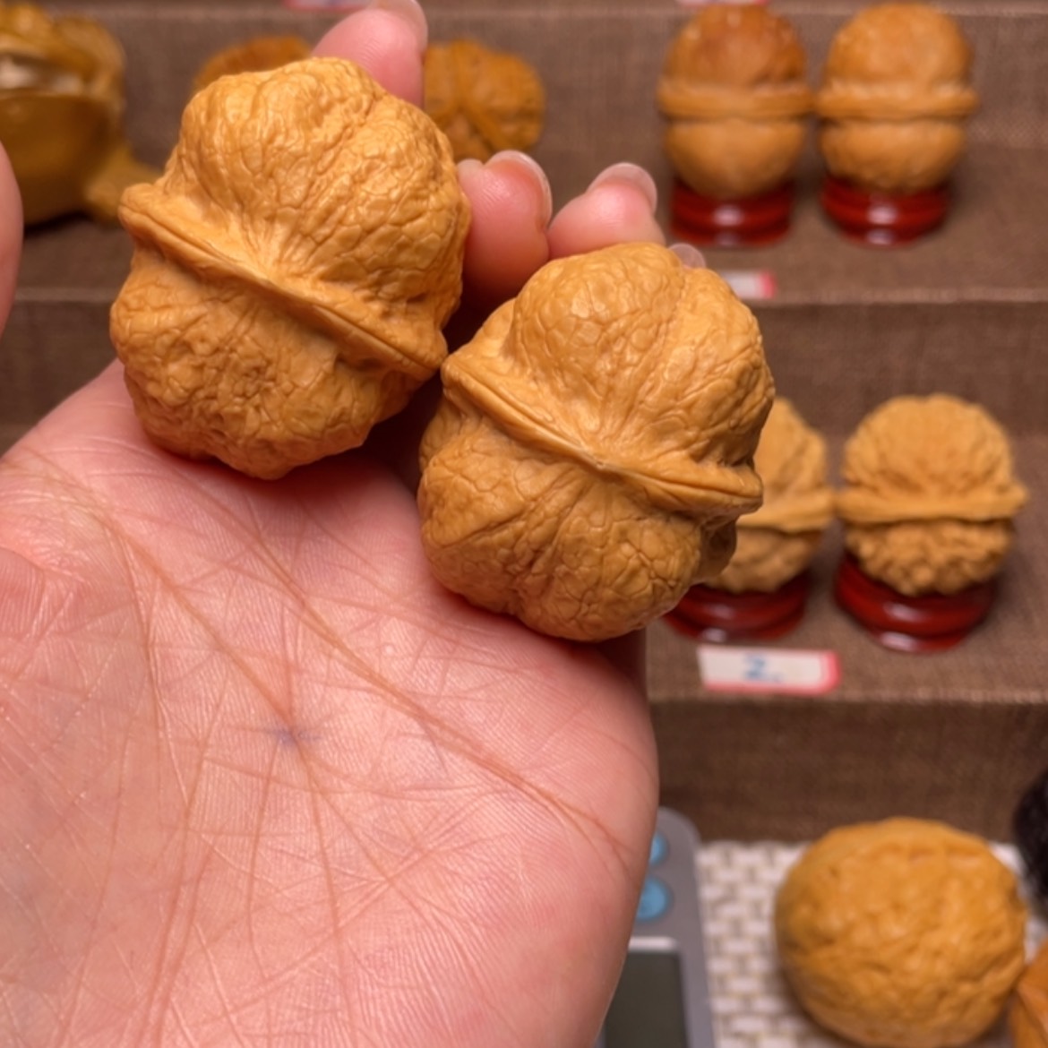 【闪购商品】文玩核桃把件王***跑8