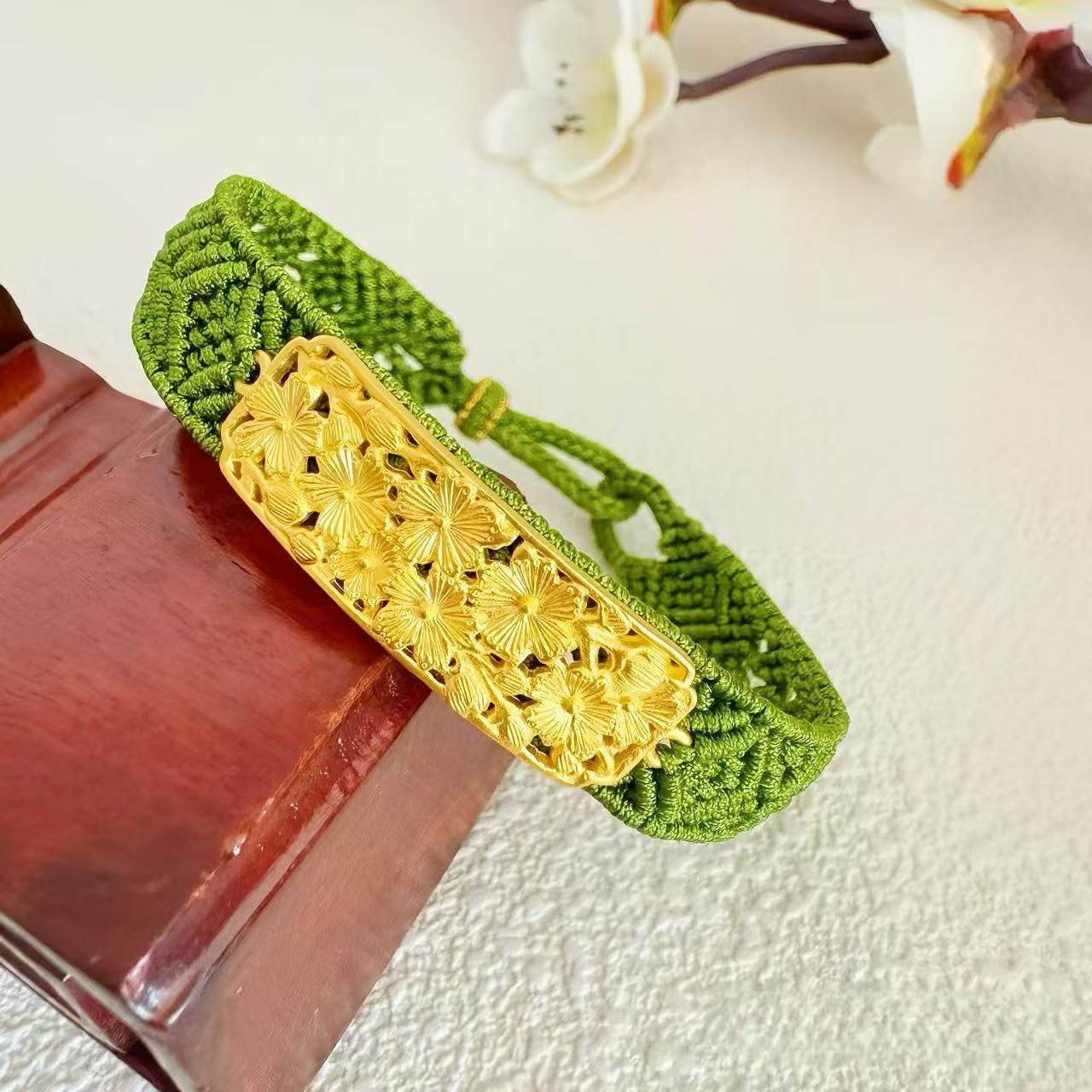 足金古法錾刻编绳手牌黄金手牌