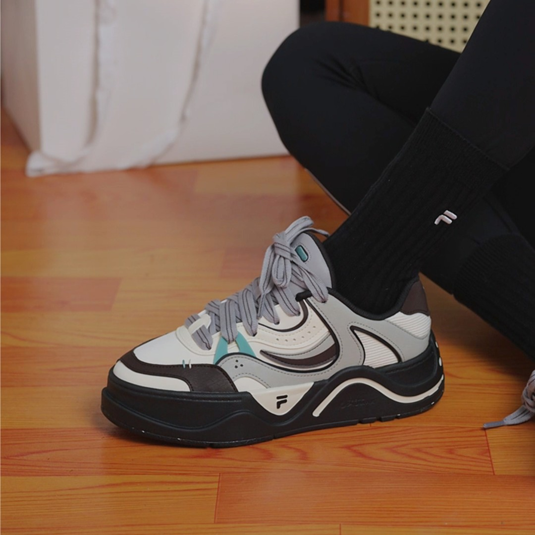 Fila/斐乐潮牌50-50场下滑板鞋情侣款潮流百搭运动鞋T12W412201F