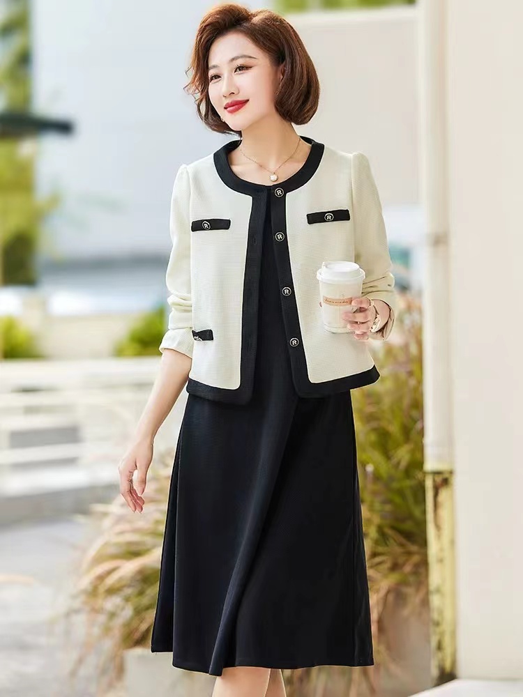 捡漏款小香风外套-浮力撤柜女装