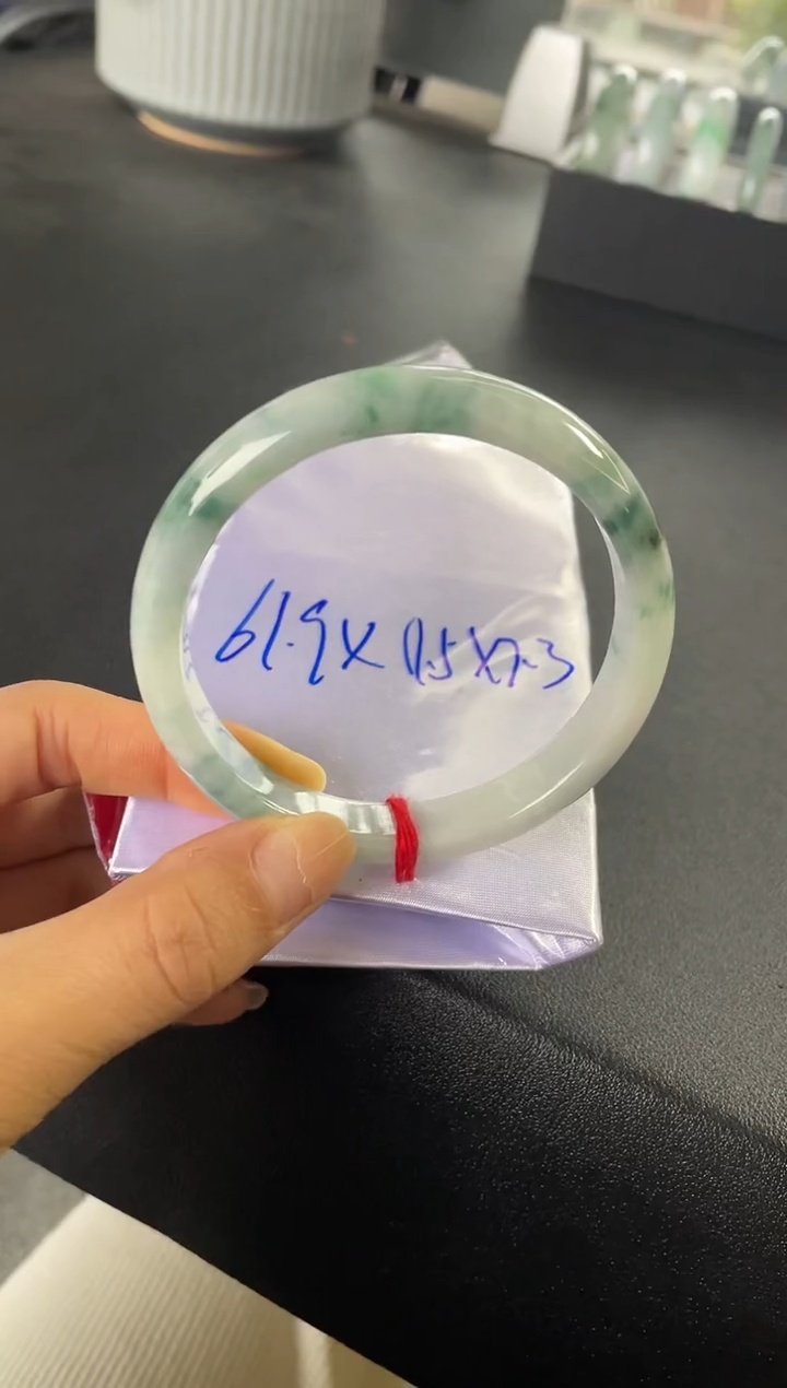 【闪购商品】翡翠手镯未镶嵌61.9