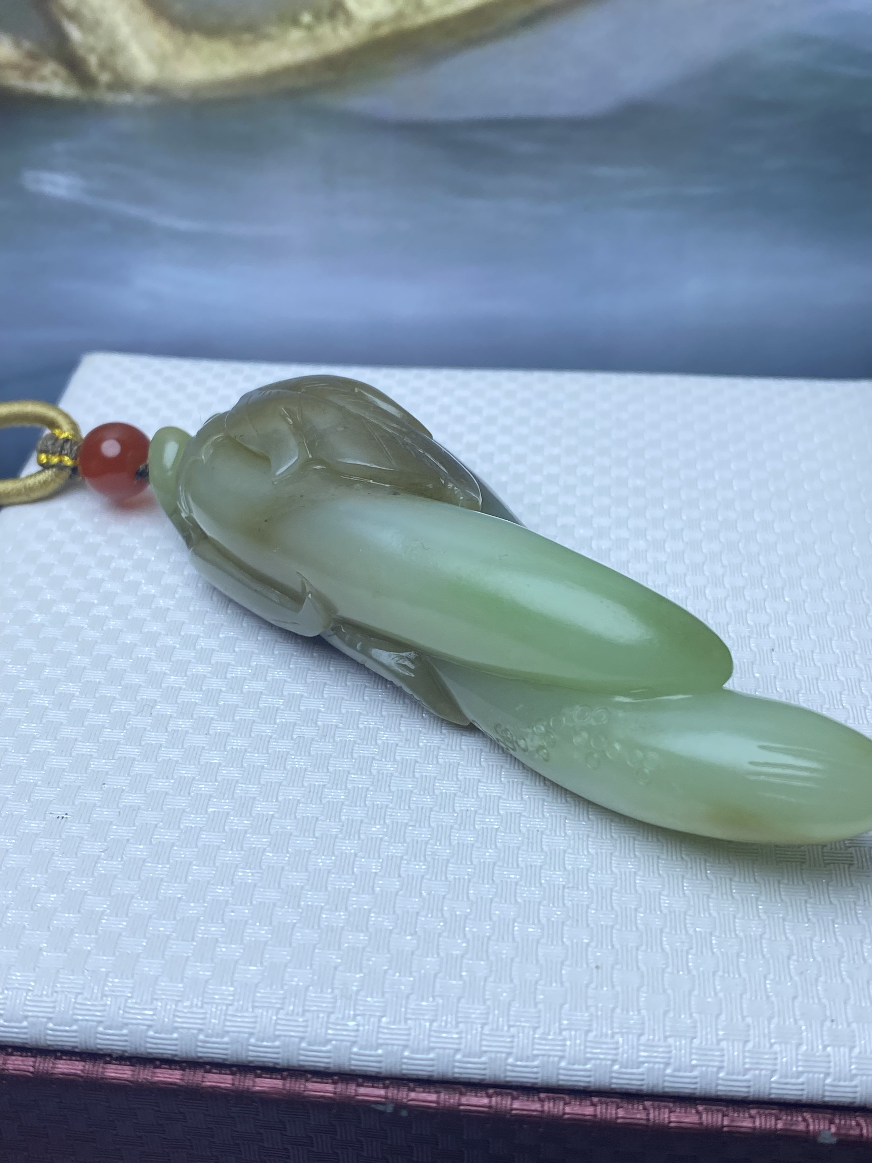 和田玉精美吊坠牌