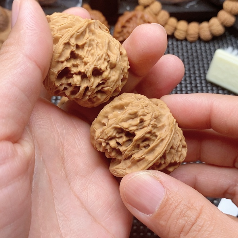 【闪购商品】文玩核桃吊坠小****?核桃