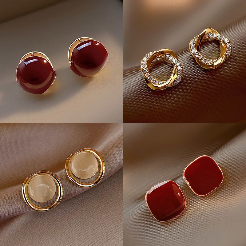 高级感气质轻奢相思红豆耳钉酒红复古设计感小巧精致姐姐风优雅