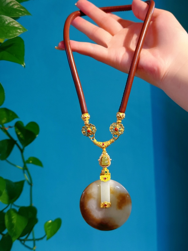 国风设计和田玉吊坠