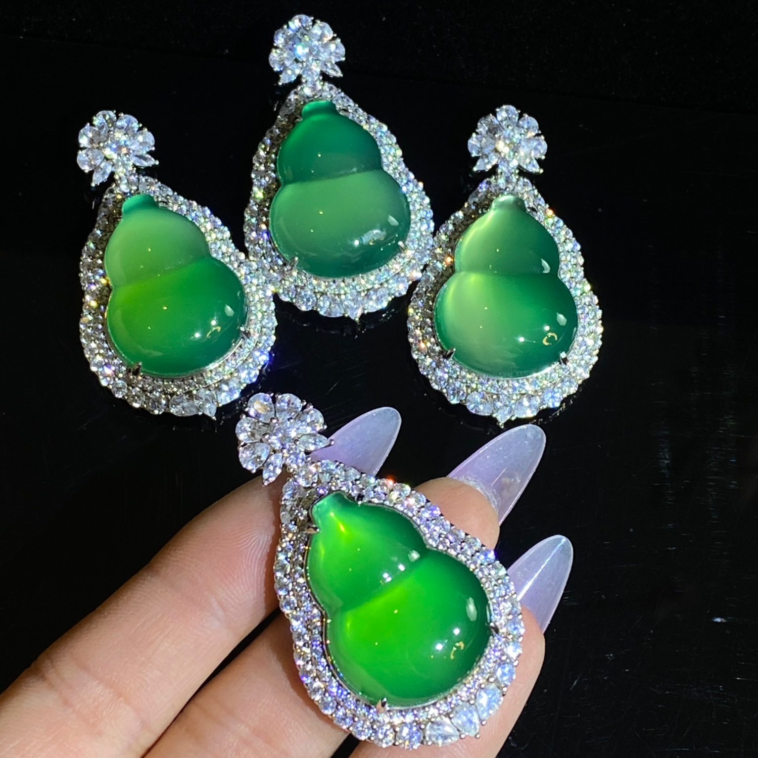 suichen/穗辰多样性发一：天然珠宝绿玉髓s925银双层封底葫芦吊坠