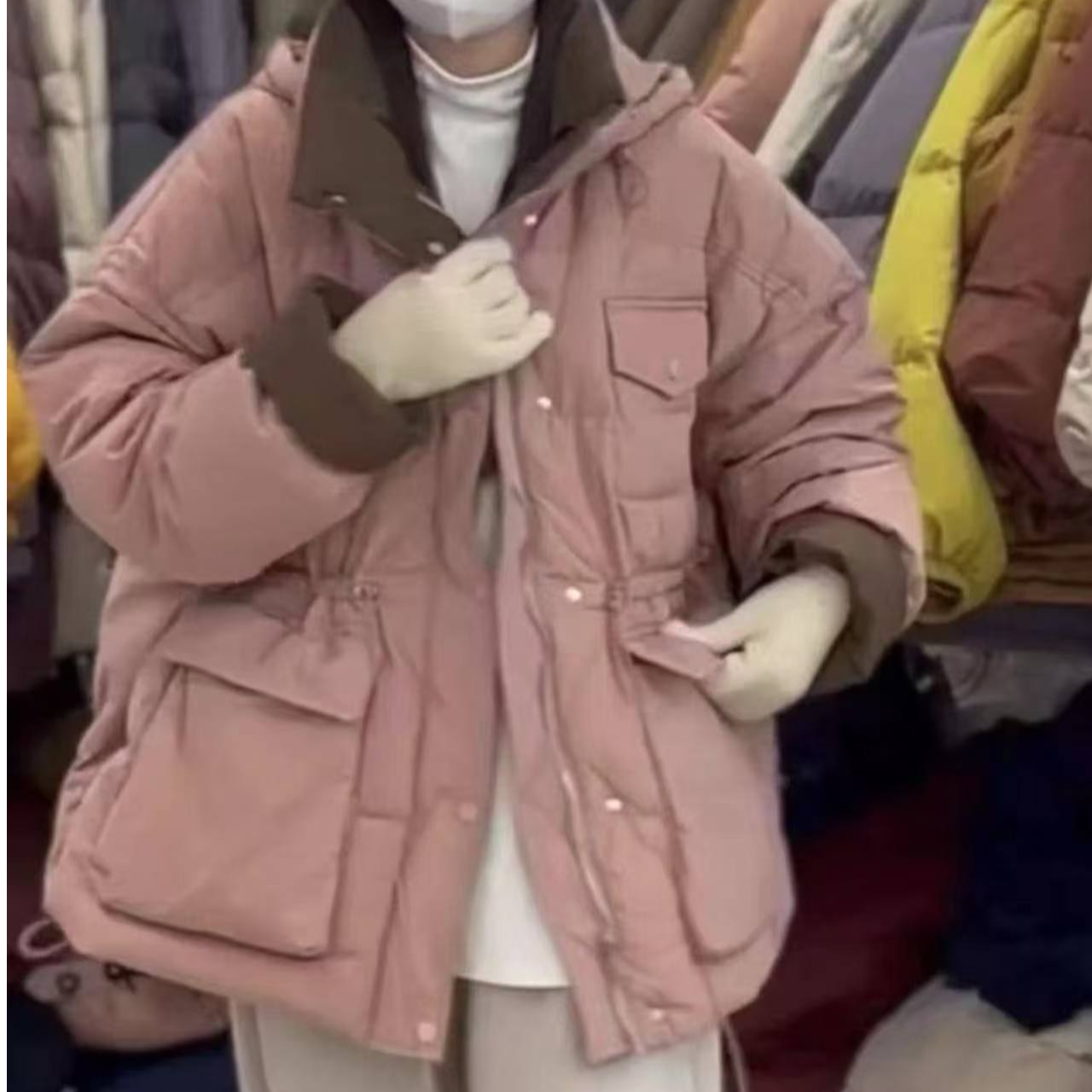 静静推荐-2024秋冬新款韩版宽松拼色收腰羽绒服