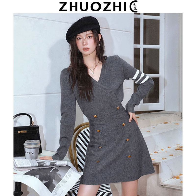 简约高腰法式双排扣学院风V领针织连衣裙女2024秋季新款显瘦a字裙