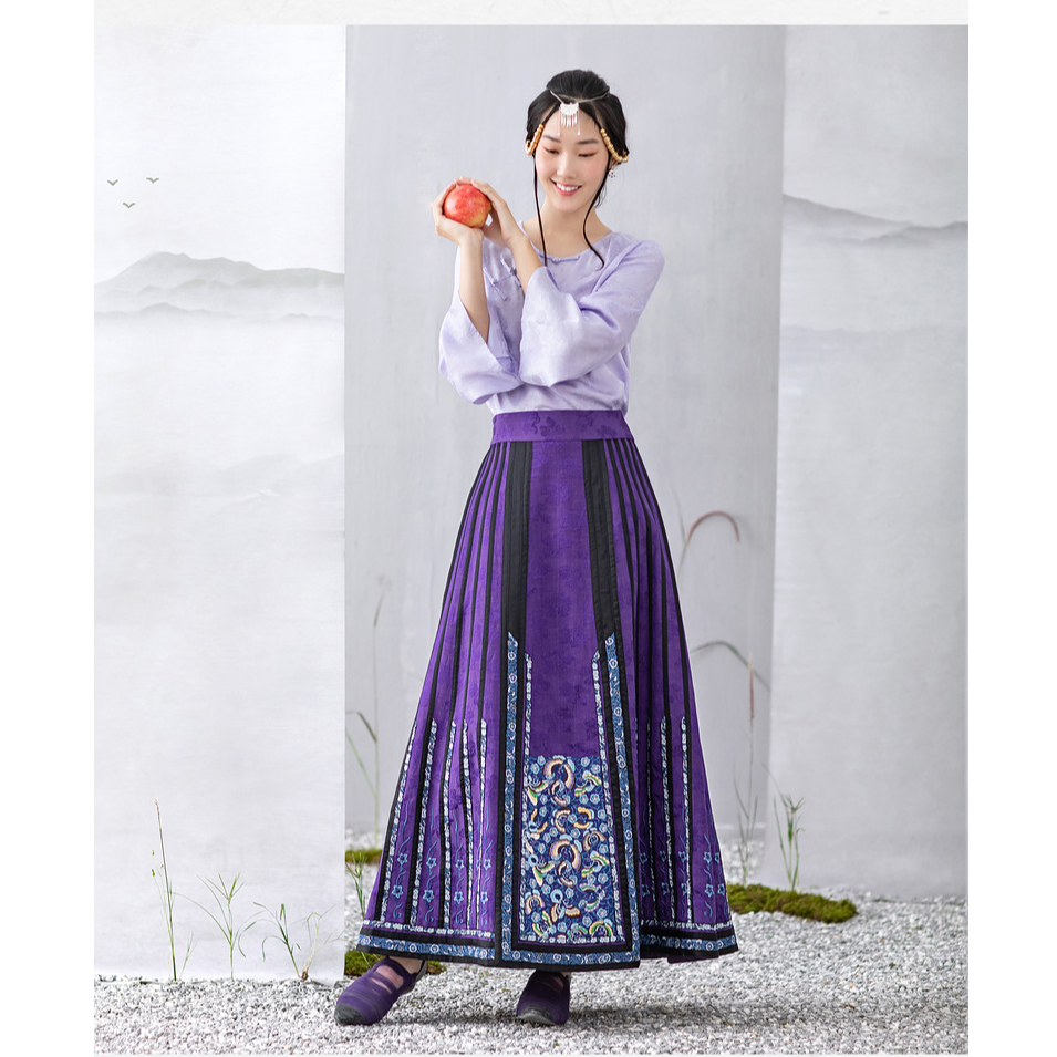 林栖马面裙生活在左国潮风改良春季新品复古绣花汉服半身裙女