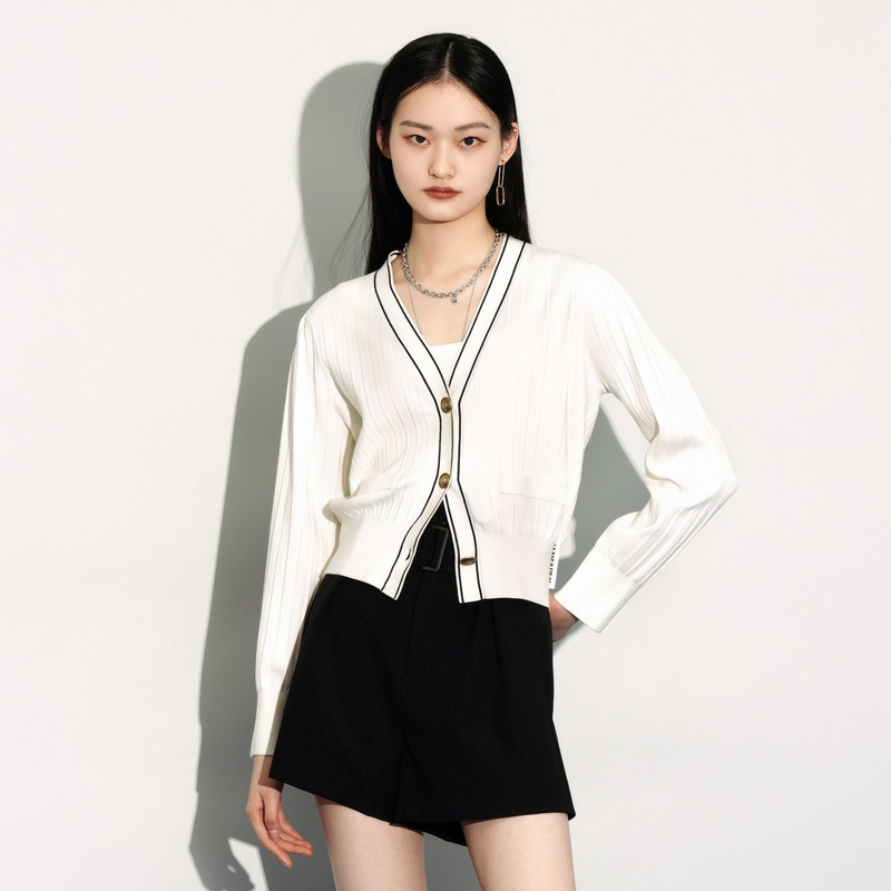 U/TI 黑白撞色气质百搭秋季修身显瘦时尚针织小开衫