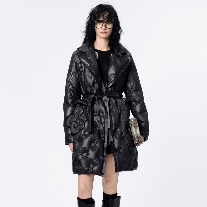 uti黑色轻量长款花朵羽绒服女 设计感白鸭绒外套尤缇2023冬季新款